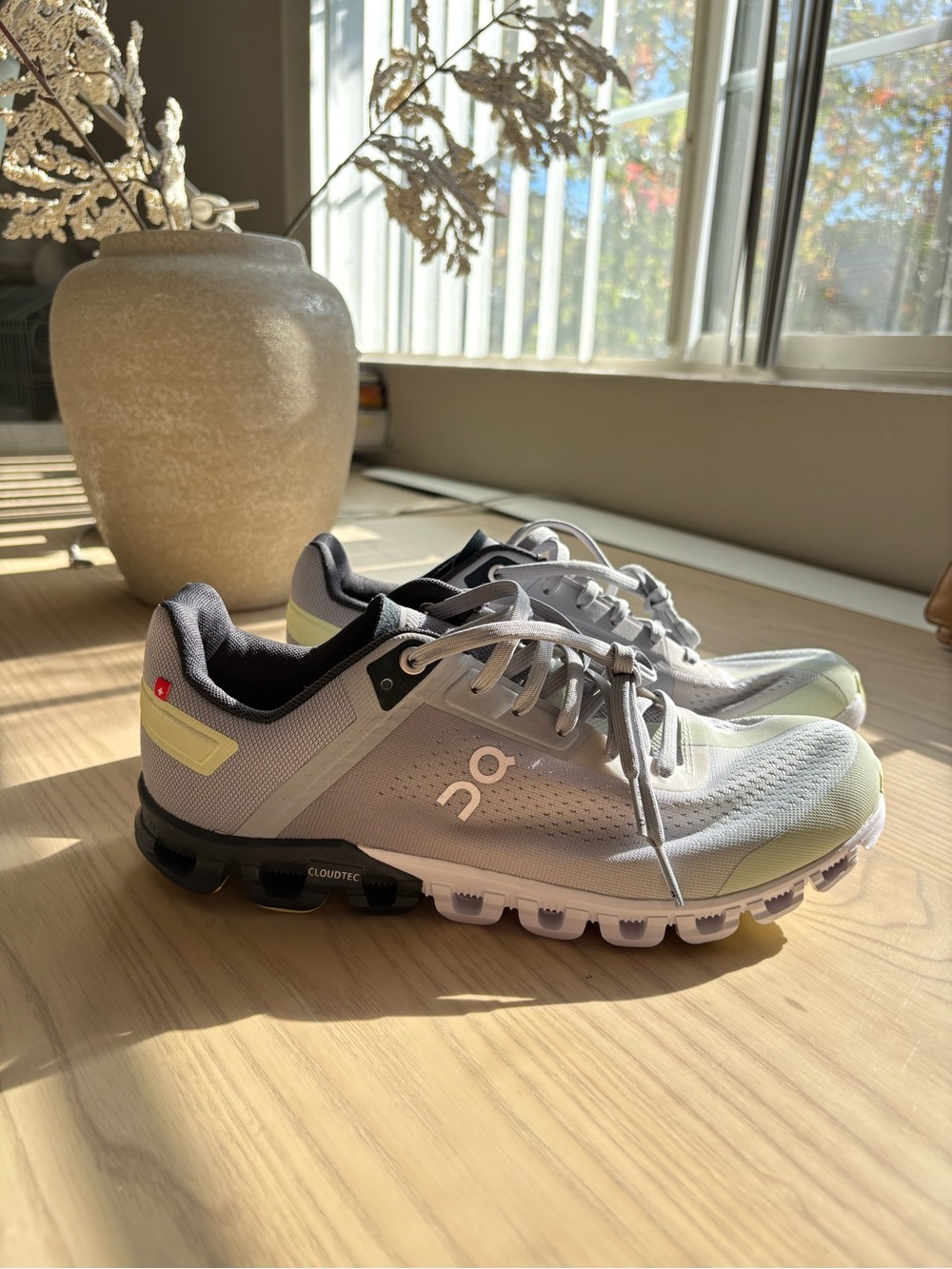 Oncloud shoes